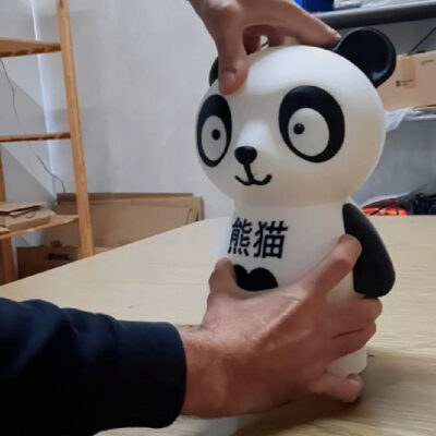 Packaging con chiusura a filetto